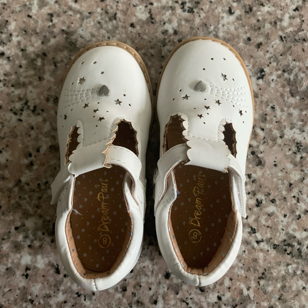 Little girl white shoes